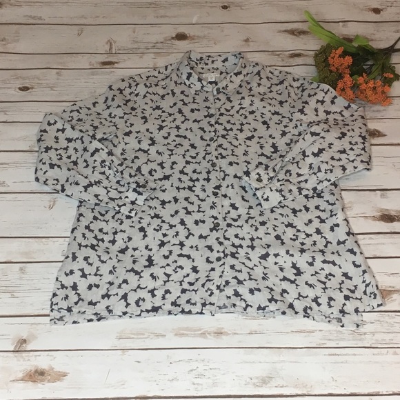 J. Jill  Linen Essential Floral button-down Medium Petite - Picture 4 of 9